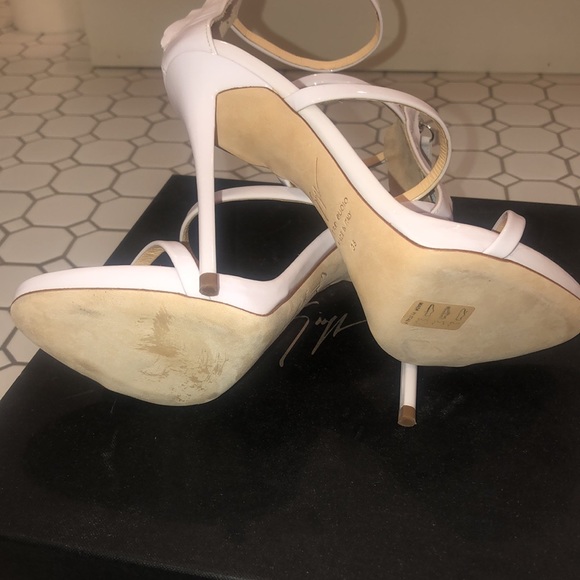 Giuseppe Harmony White Heels - 36 - Picture 5 of 5